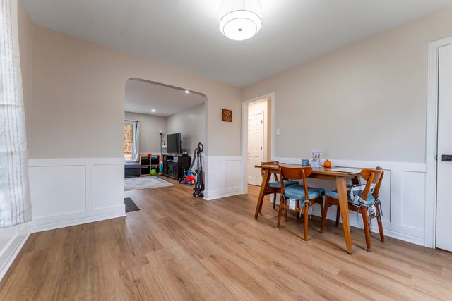 3227 Harrison Avenue, Brookfield, IL 60513