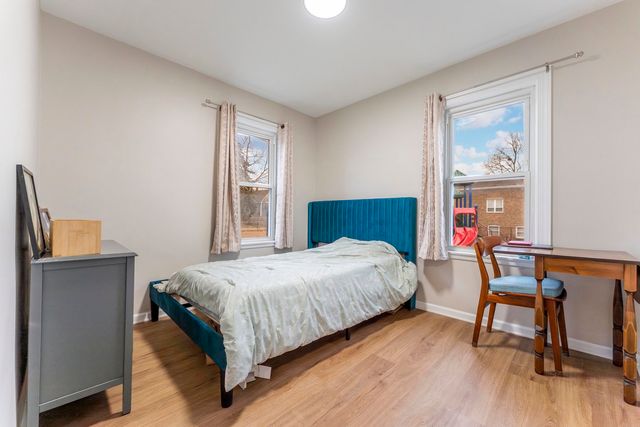 3227 Harrison Avenue, Brookfield, IL 60513