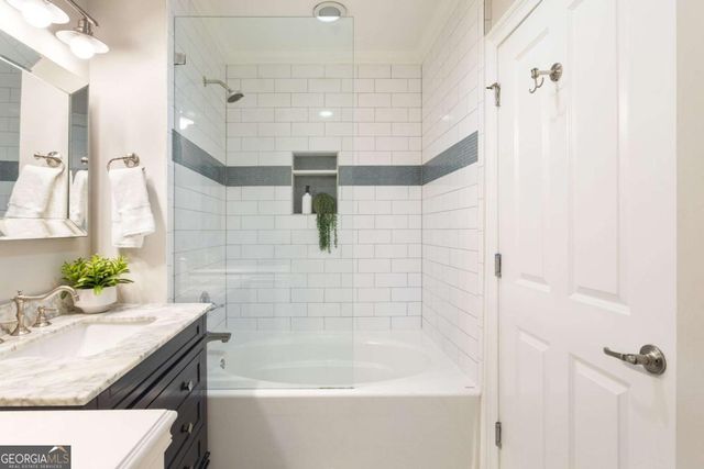 2255 Peachtree Road NE 326, Atlanta, GA 30309