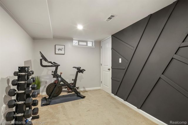 311 Teelin Drive, Oxford Charter Township, MI 48371