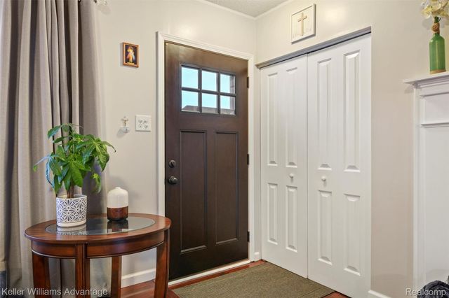 311 Teelin Drive, Oxford Charter Township, MI 48371