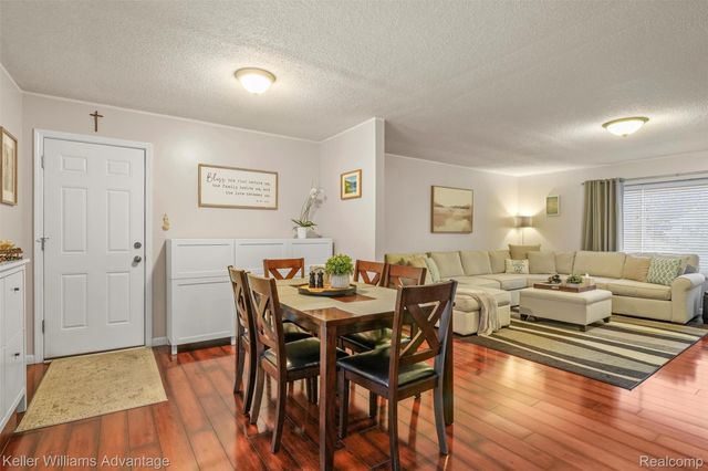 311 Teelin Drive, Oxford Charter Township, MI 48371