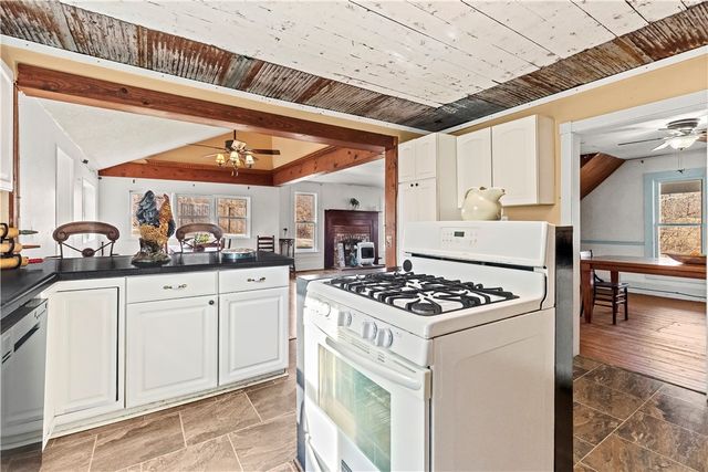 902 Highway 62 West, Alpena, AR 72611