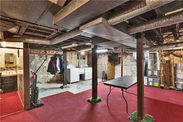 733 N Warren Ave, Apollo Boro, PA 15613