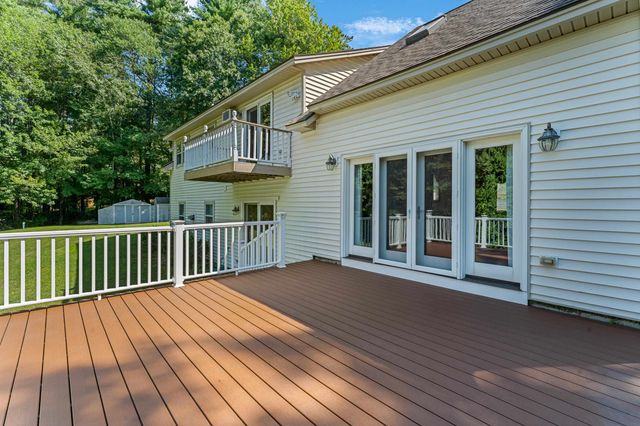 9 Mountain View Drive, Hudson, NH 03051