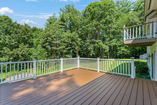 9 Mountain View Drive, Hudson, NH 03051