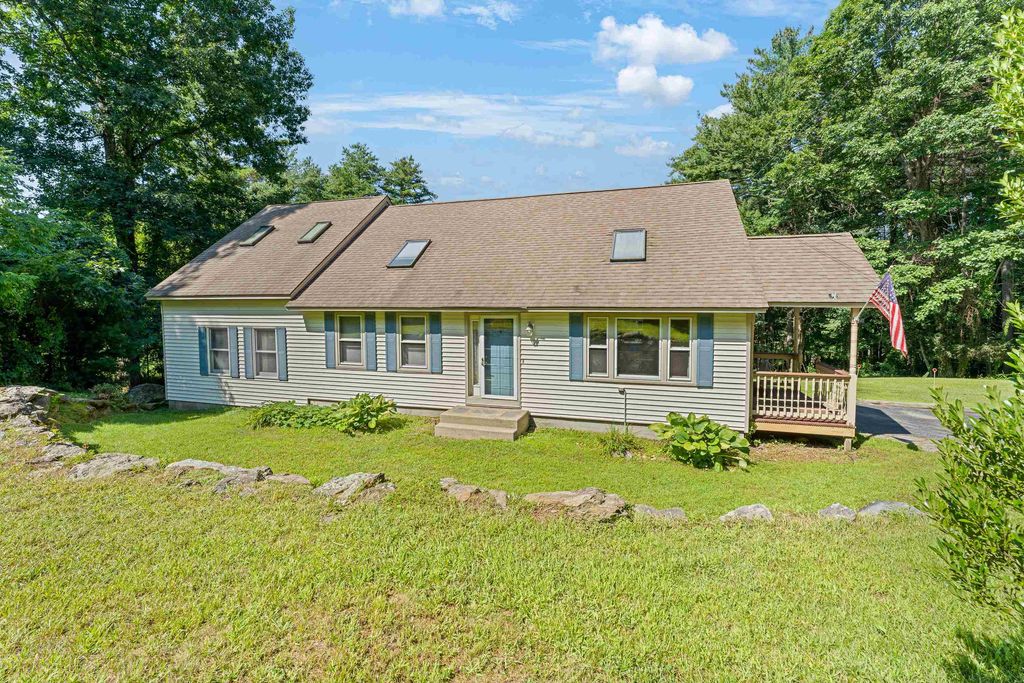 9 Mountain View Drive, Hudson, NH 03051