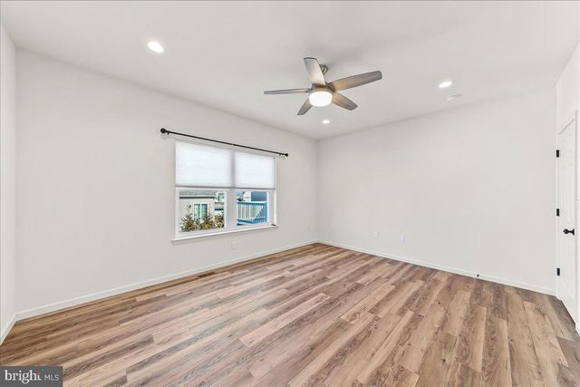 245 FLINTWOOD DR, Oxford, PA 19363