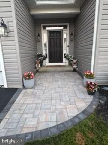 245 FLINTWOOD DR, Oxford, PA 19363