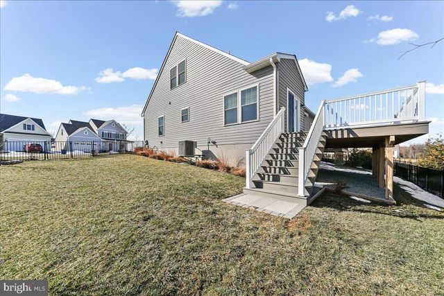 245 FLINTWOOD DR, Oxford, PA 19363