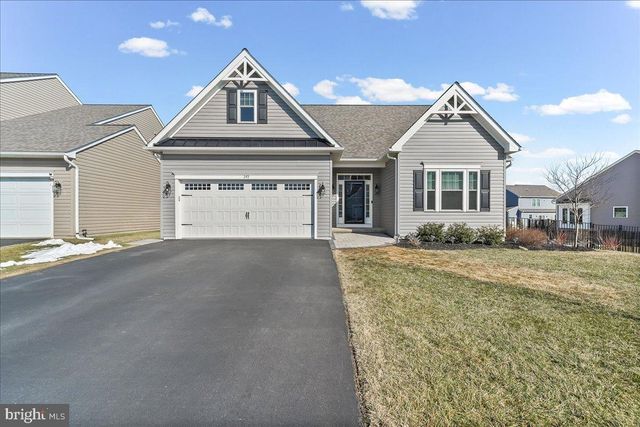 245 FLINTWOOD DR, Oxford, PA 19363