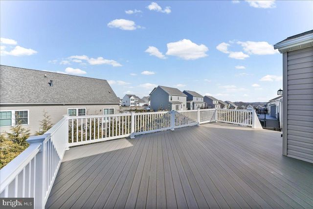 245 FLINTWOOD DR, Oxford, PA 19363