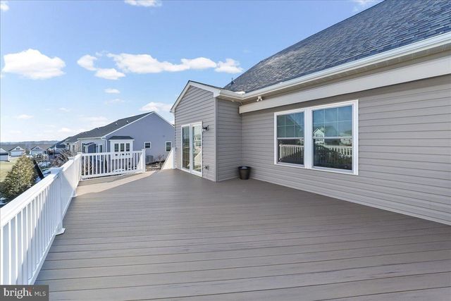 245 FLINTWOOD DR, Oxford, PA 19363