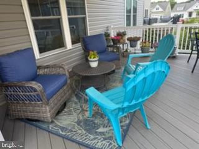 245 FLINTWOOD DR, Oxford, PA 19363