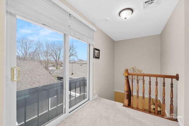 10 W Windsor Court, Sugar Grove, IL 60554