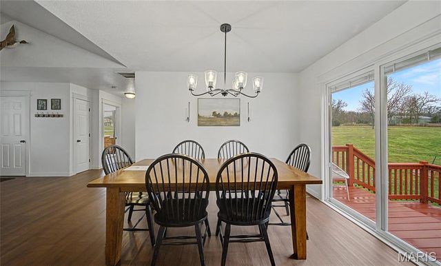 30421 Peach Blossom Lane, Lebanon, MO 65536