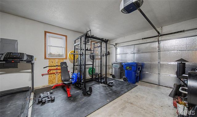 30421 Peach Blossom Lane, Lebanon, MO 65536