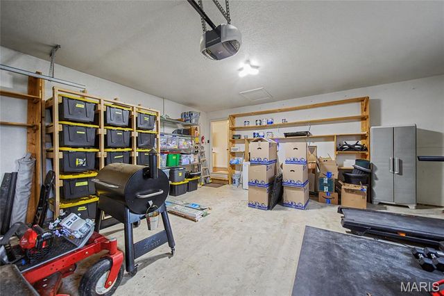 30421 Peach Blossom Lane, Lebanon, MO 65536