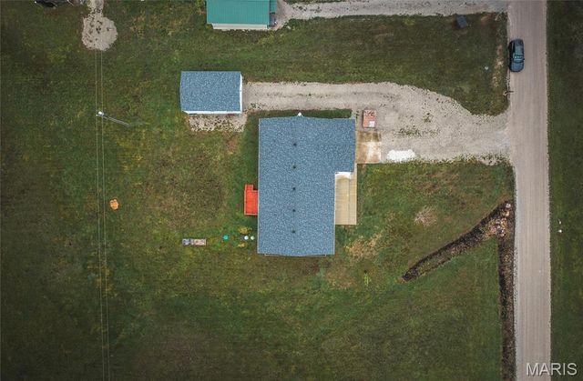 30421 Peach Blossom Lane, Lebanon, MO 65536