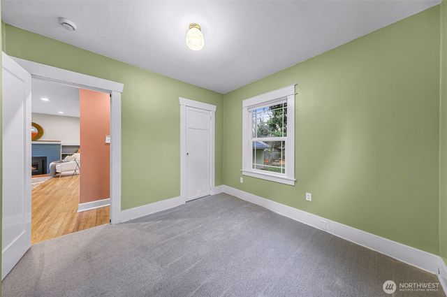 1420 E Maplewood Avenue, Bellingham, WA 98225