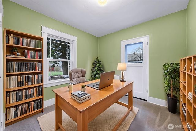 1420 E Maplewood Avenue, Bellingham, WA 98225