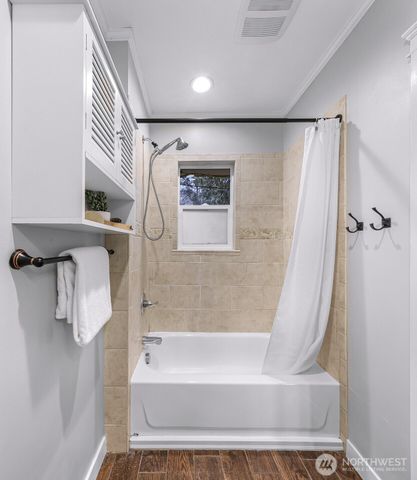 1420 E Maplewood Avenue, Bellingham, WA 98225