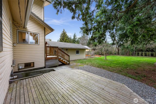 1420 E Maplewood Avenue, Bellingham, WA 98225