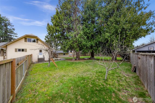 1420 E Maplewood Avenue, Bellingham, WA 98225