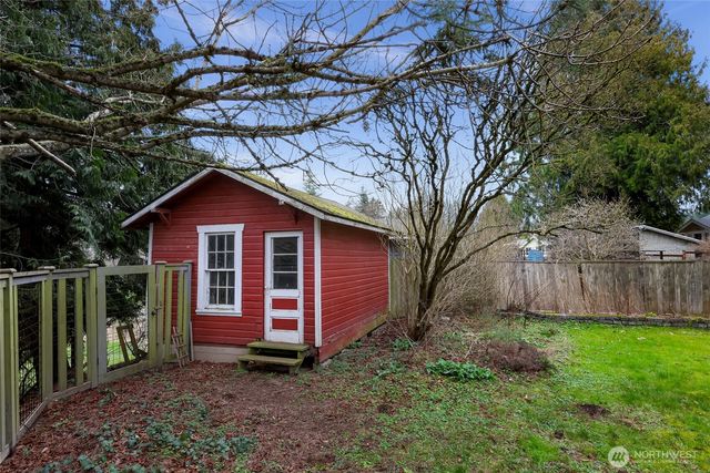 1420 E Maplewood Avenue, Bellingham, WA 98225