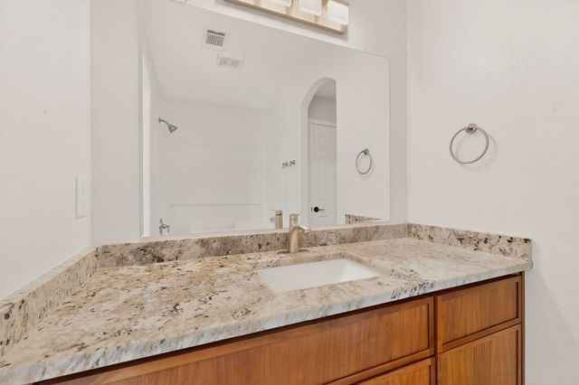 735 Redwood Street SW, Rio Rancho, NM 87124