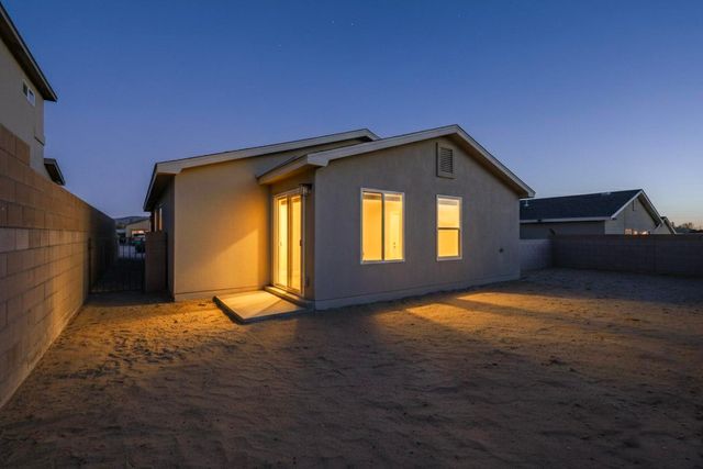 735 Redwood Street SW, Rio Rancho, NM 87124