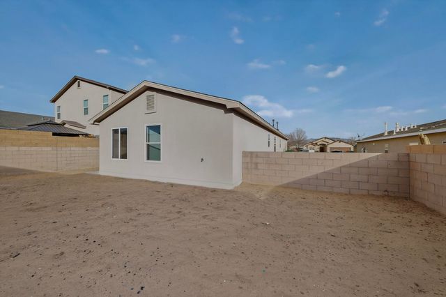 735 Redwood Street SW, Rio Rancho, NM 87124