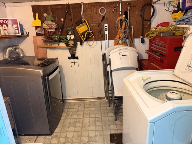 2044 HOYLE DRIVE, Holiday, FL 34691
