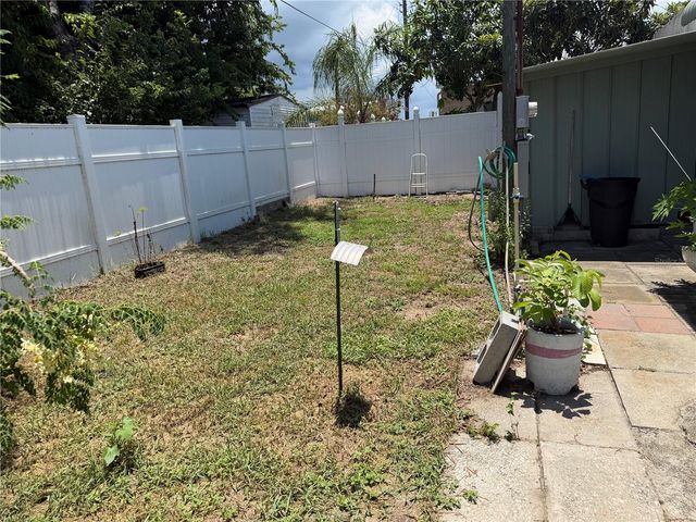 2044 HOYLE DRIVE, Holiday, FL 34691