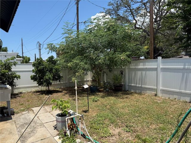 2044 HOYLE DRIVE, Holiday, FL 34691