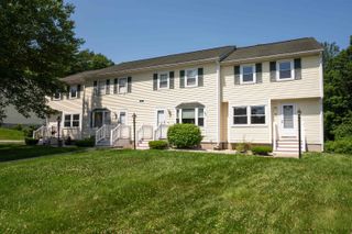 120 Newton Rd Unit 9C, Plaistow, NH 03865
