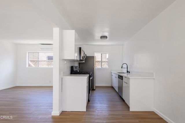 924 N Kingsley Drive, Los Angeles, CA 90029