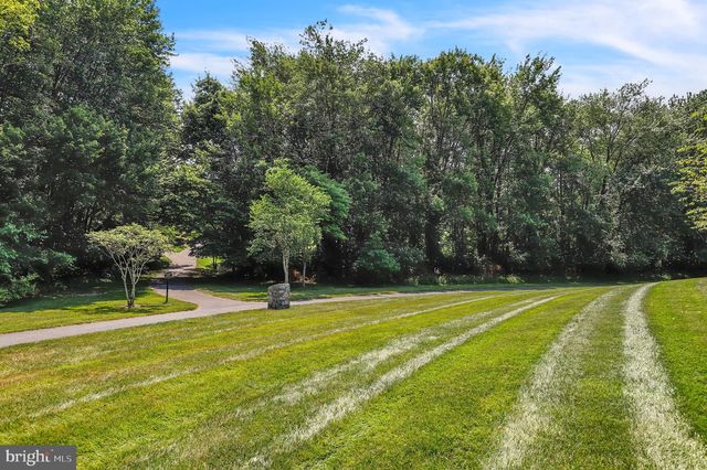 9678 ATTERBURY LN, Frederick, MD 21704