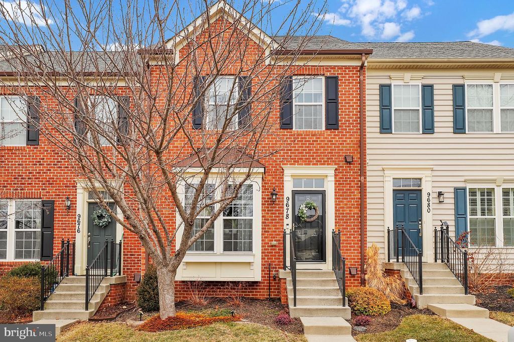 9678 ATTERBURY LN, Frederick, MD 21704