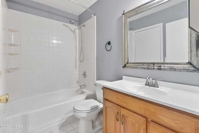 138 Aster Court, Jackson, NJ 08527