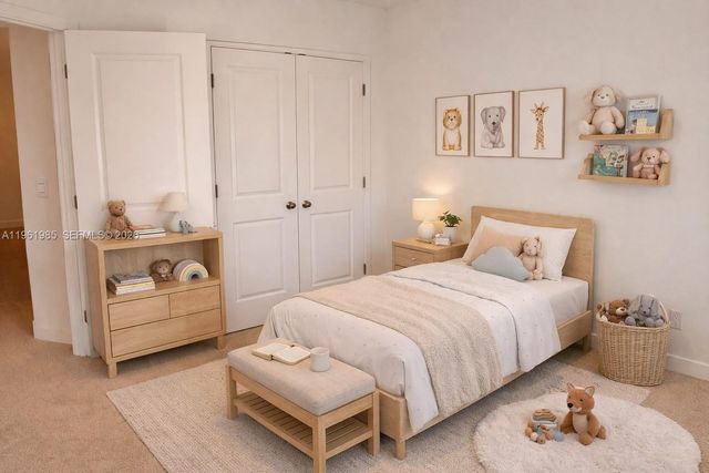 4829 Dillion St, Lake Worth, FL 33463