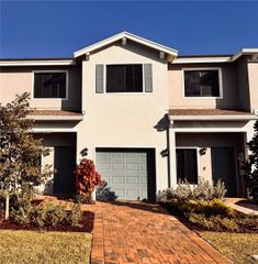 4829 Dillion St, Lake Worth, FL 33463