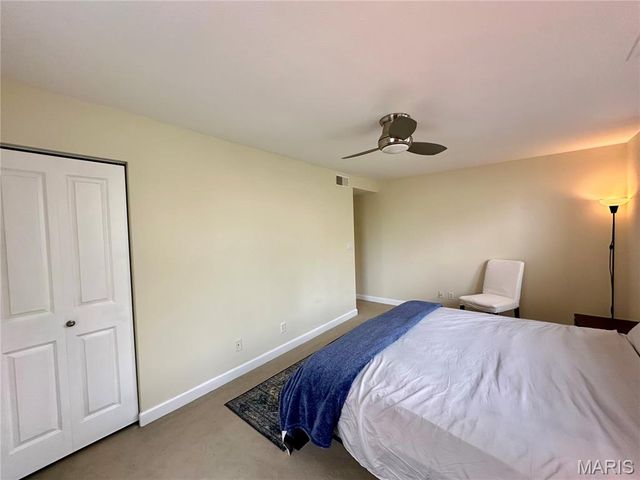 5330 Pershing Avenue 402, St Louis, MO 63112