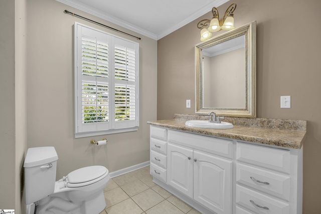 605 S Mountain View Road, Greer, SC 29651