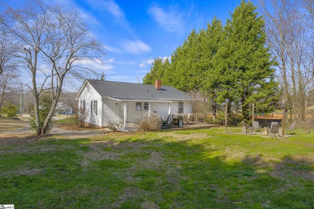 605 S Mountain View Road, Greer, SC 29651