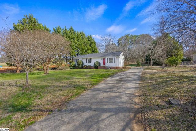 605 S Mountain View Road, Greer, SC 29651