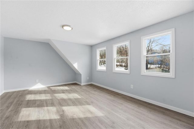 12007 E Alberta Street, Sugar Creek, MO 64054