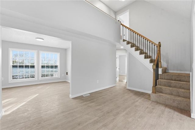 12007 E Alberta Street, Sugar Creek, MO 64054