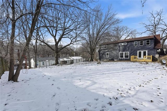 12007 E Alberta Street, Sugar Creek, MO 64054