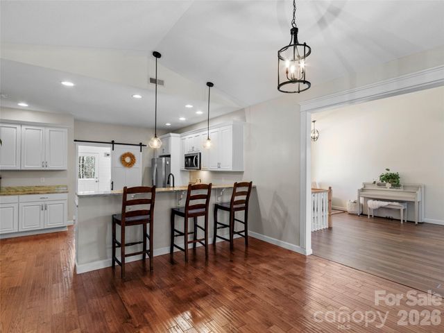 80 McKENZIE Drive, Marshall, NC 28753